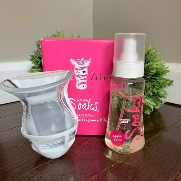 Pink Zebra Wallhug & Soaks